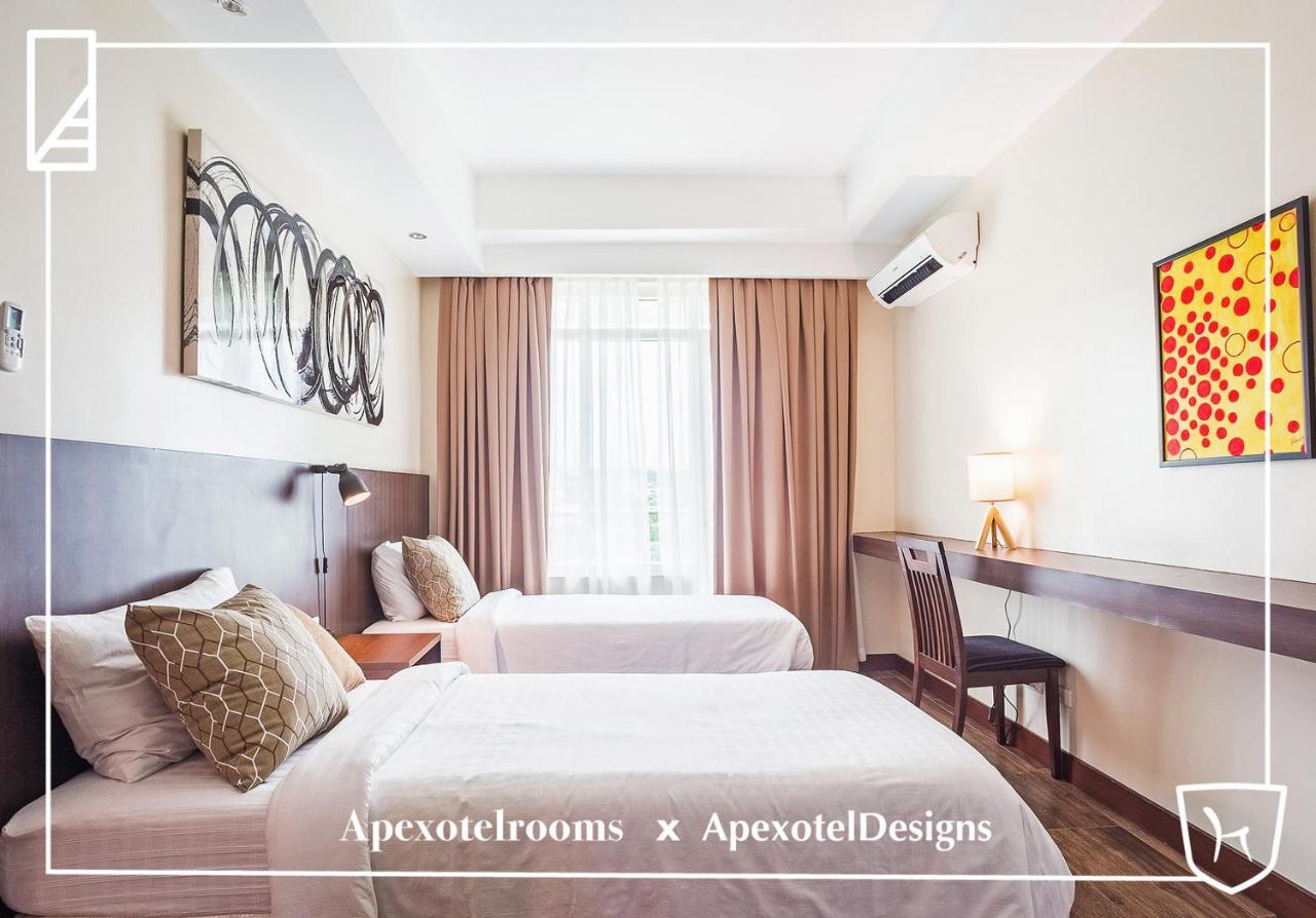 Padgett Place Deluxe