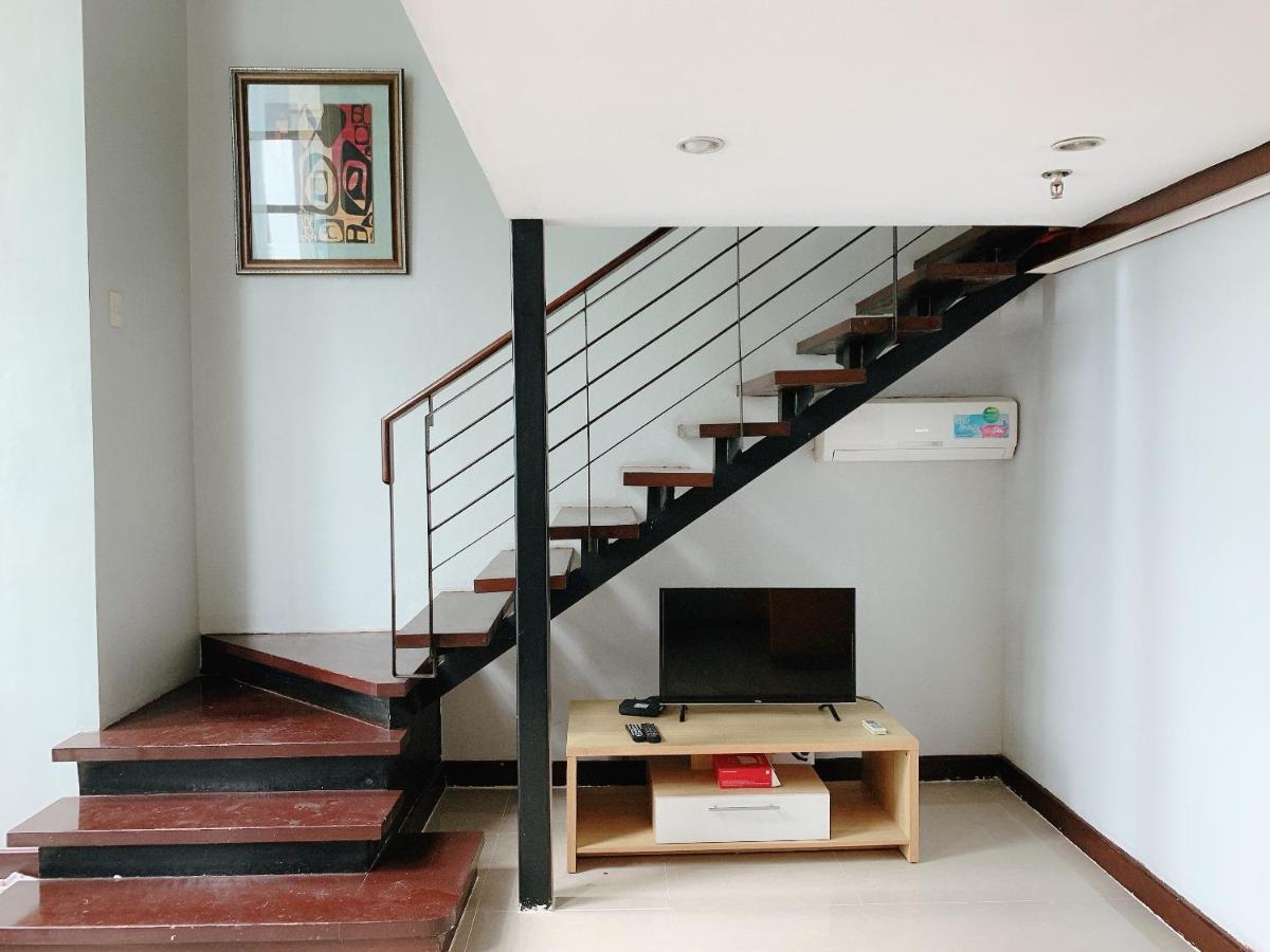 Club Ultima & Loft Type Penthouse Apartment