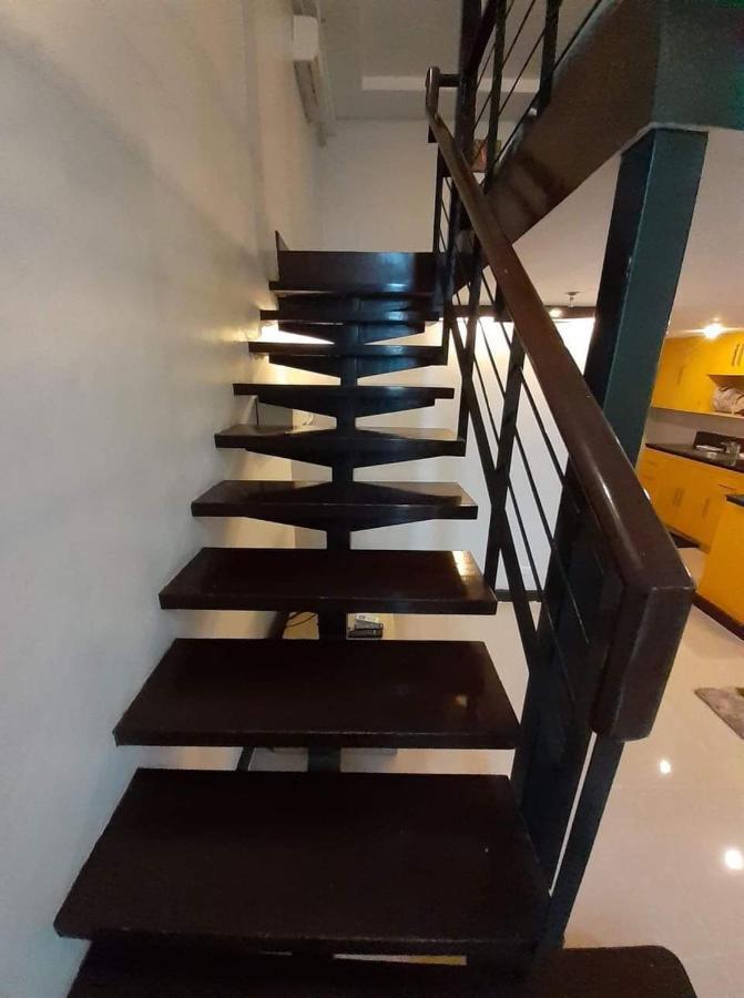 Club Ultima & Loft Type Penthouse *