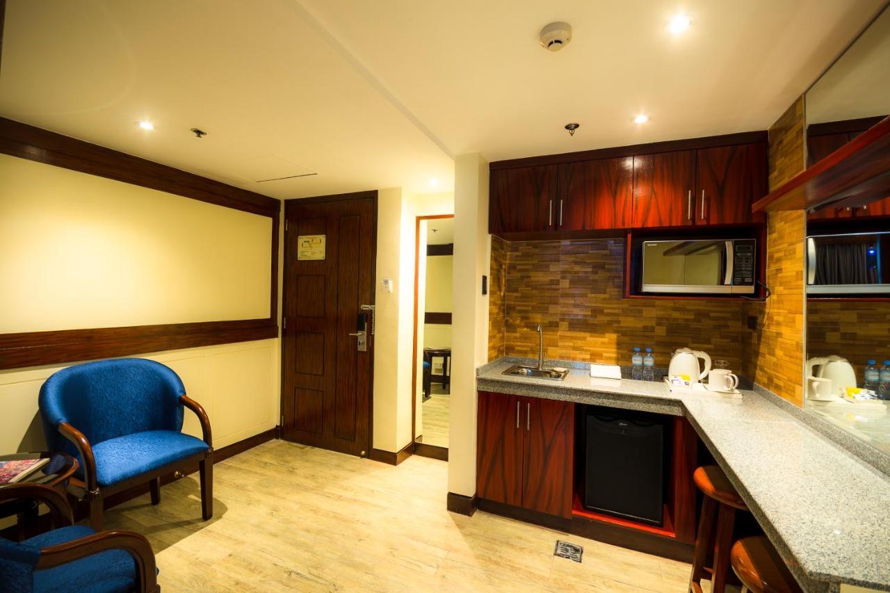 Hotel Parklane International