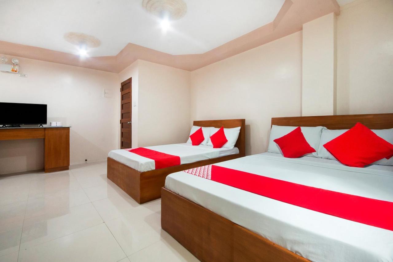 Oyo 446 Mb's Sunrise View Hotel Oslob