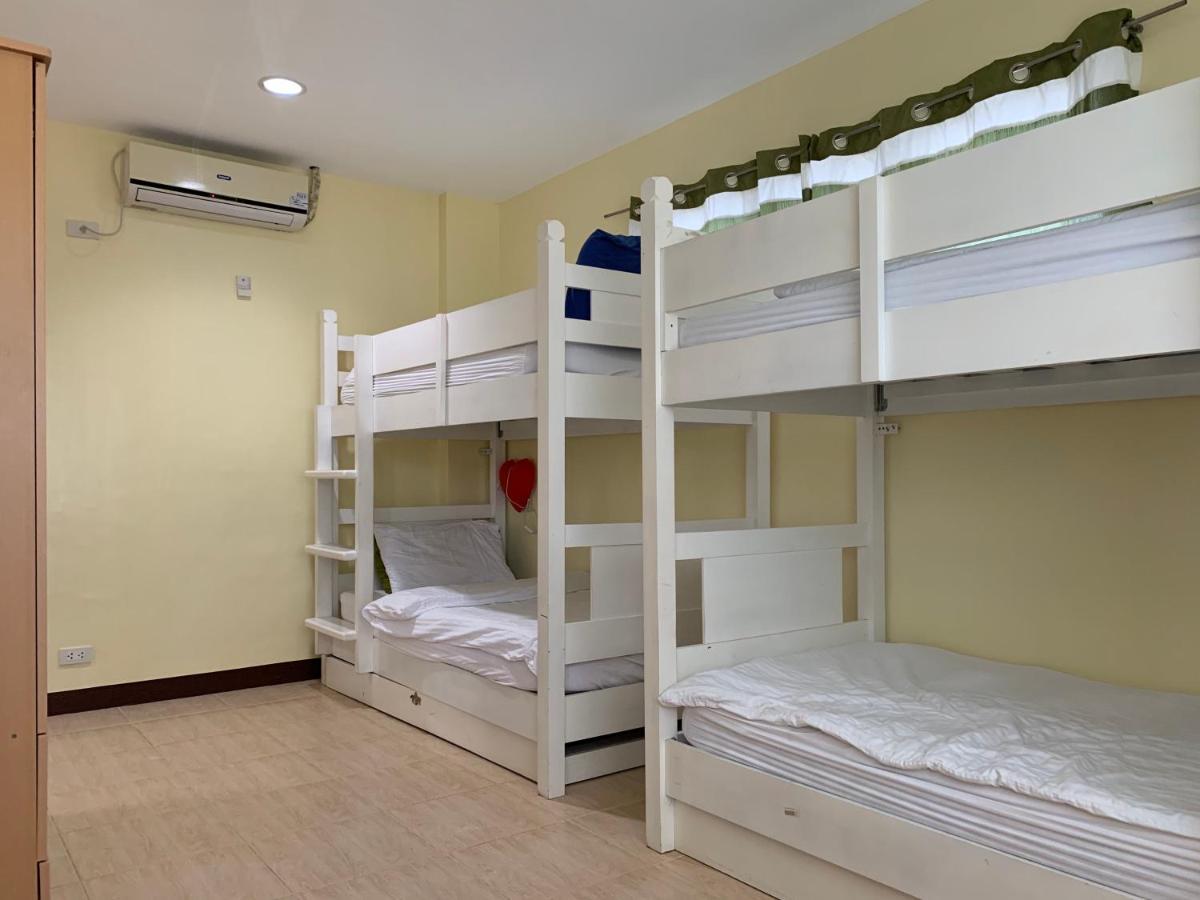 Hostel Mactan Seahorse *