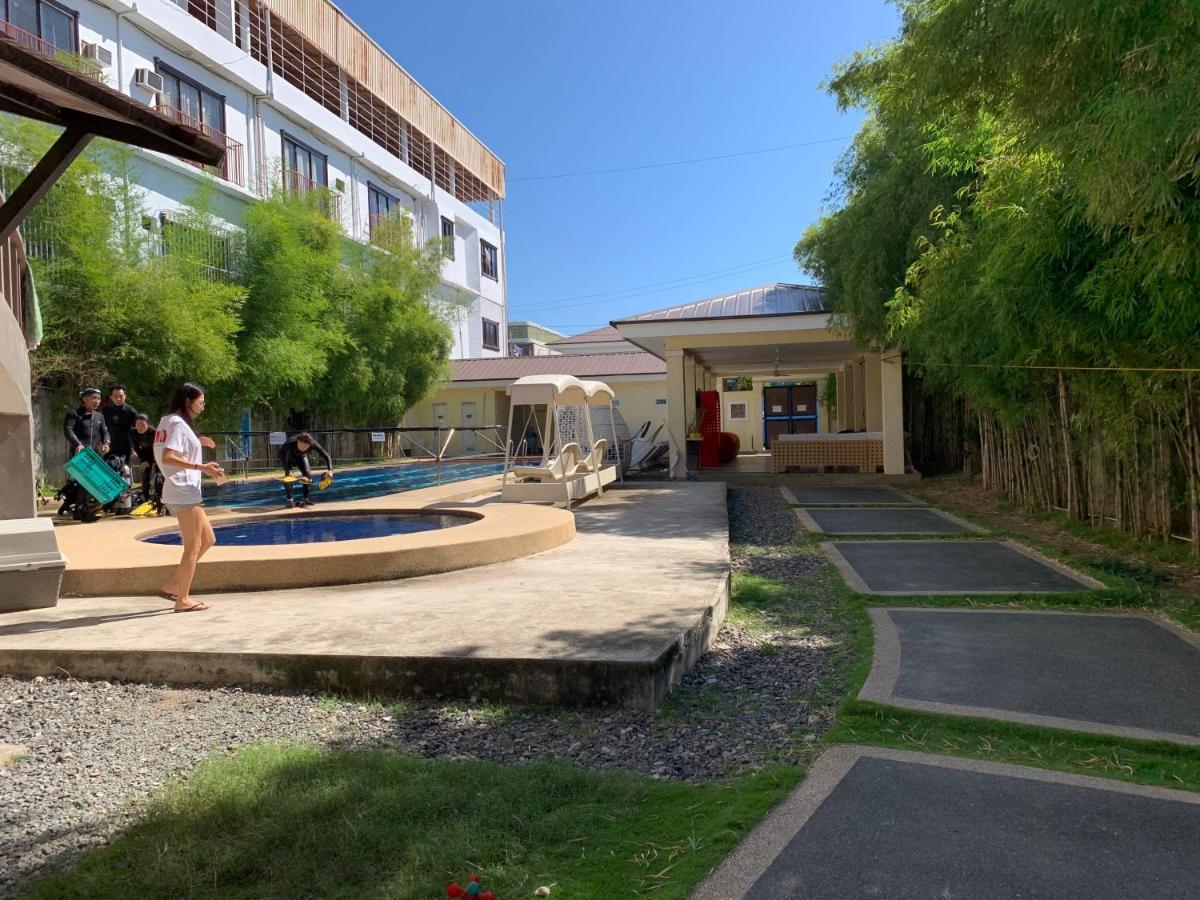 Mactan Seahorse Hostel *