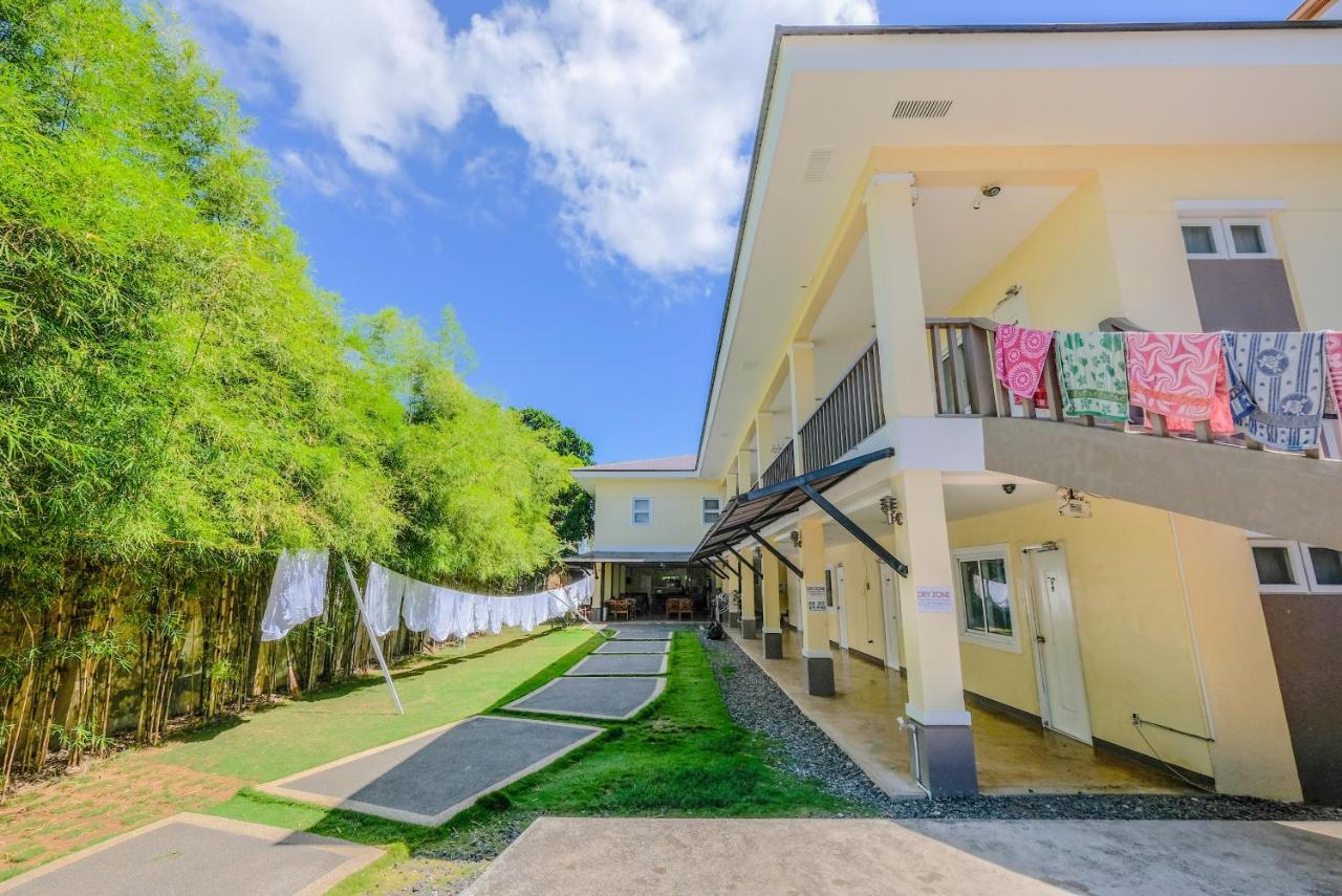 Mactan Seahorse Hostel *