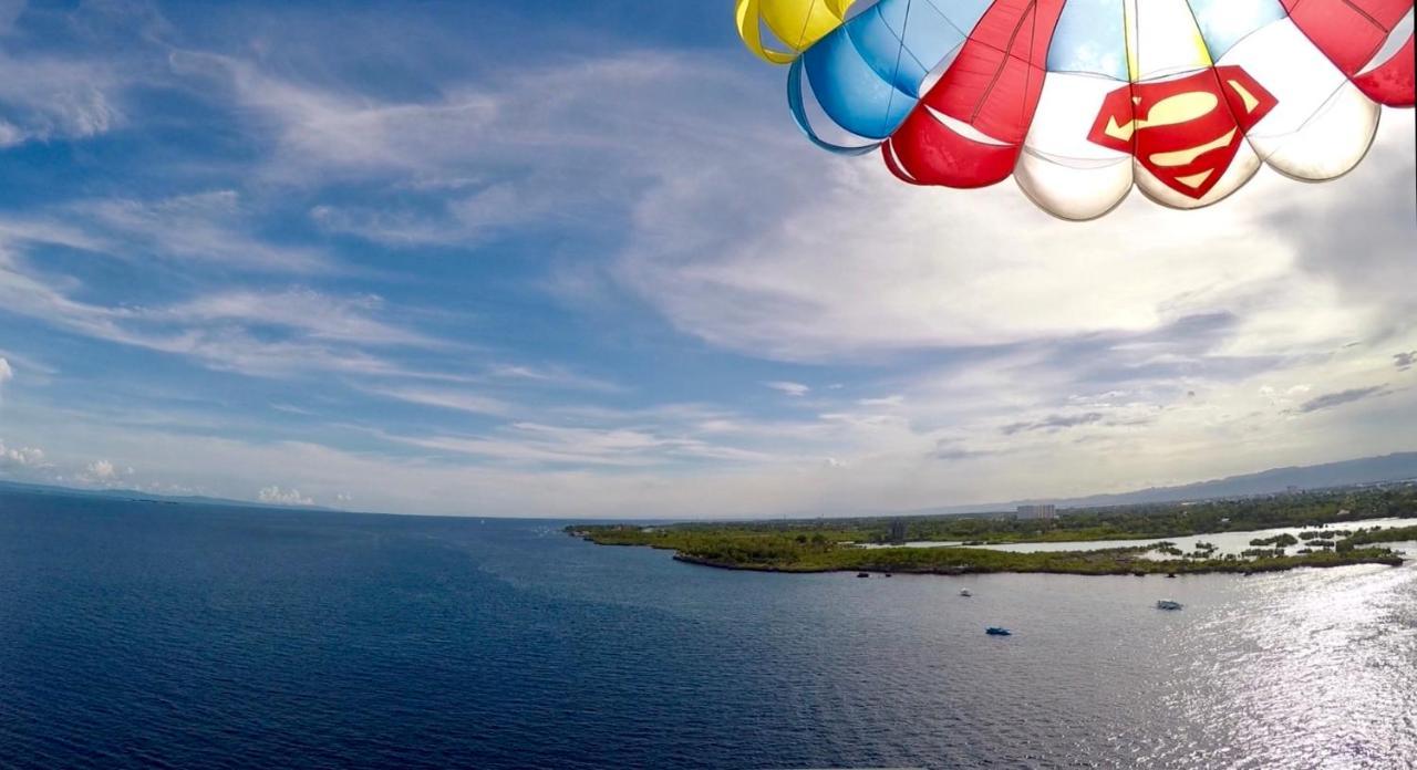 Mactan Seahorse * Lapu-Lapu City