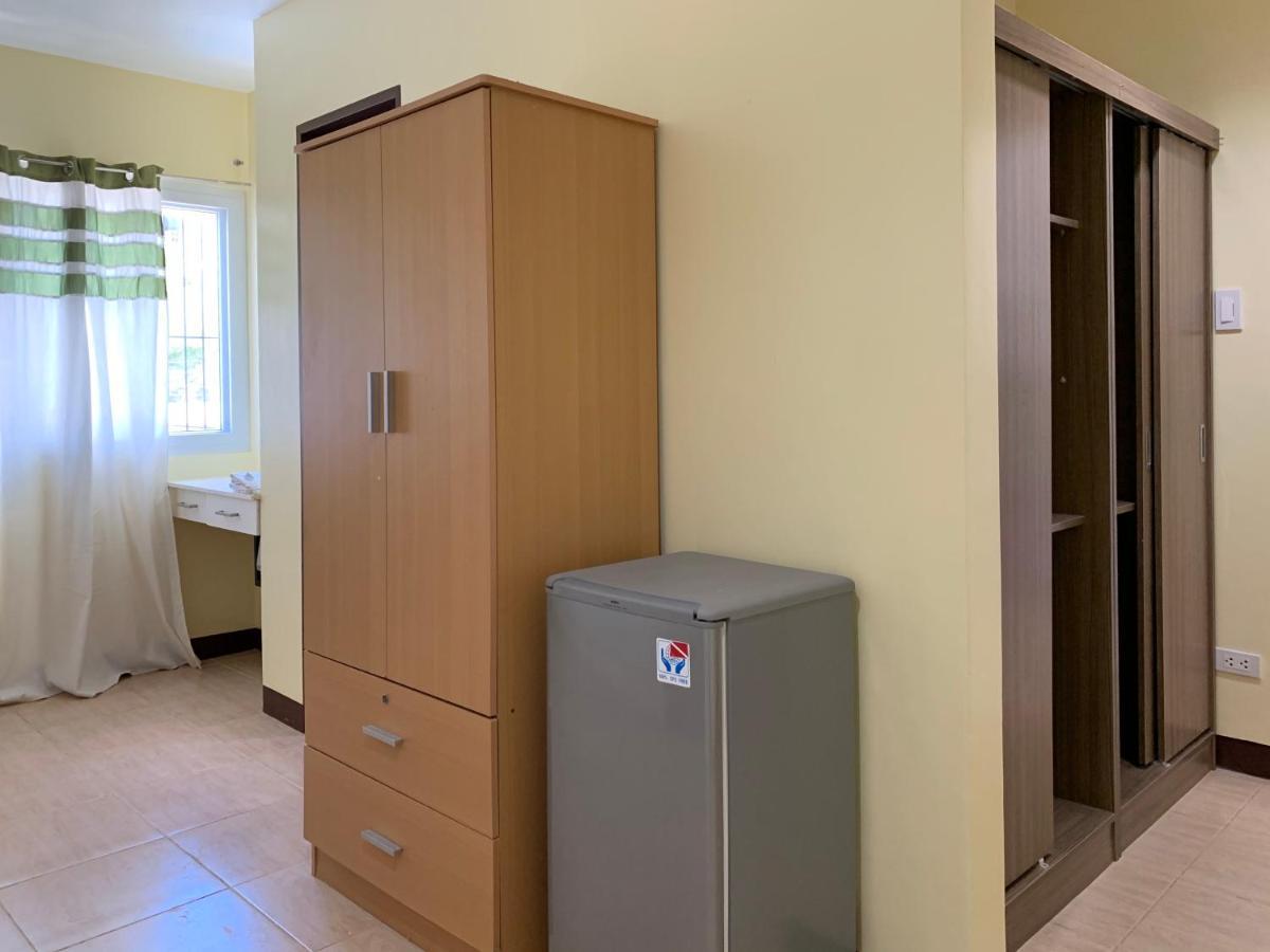Mactan Seahorse Hostel