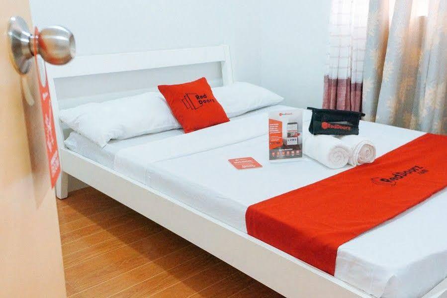 Reddoorz Near Town Center bahay-panuluyan 2*
