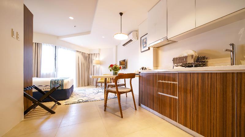 Tambuli Seaside And Hotel 4*