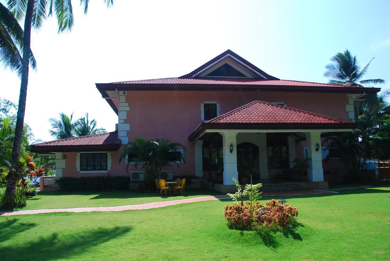 Flores Beachside Hotel